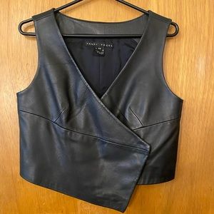 Leather vest magnetic closures size xs